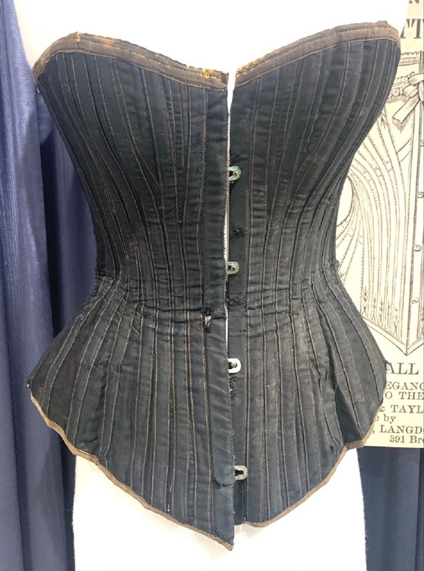 Corset.jpg