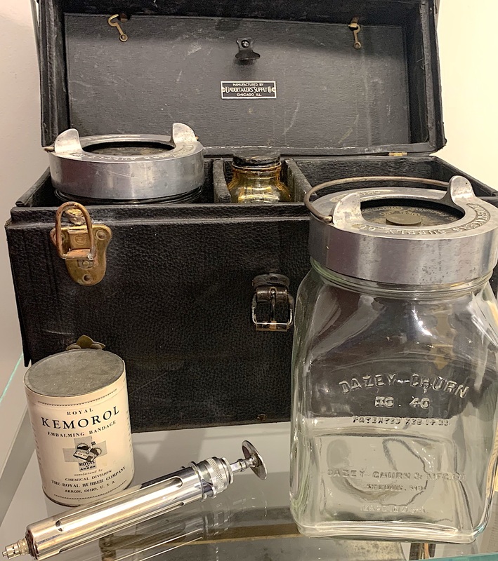 https://www.dropbox.com/s/rclbk05h6oaighq/Image 26, Embalming Display, Preparation .jpeg