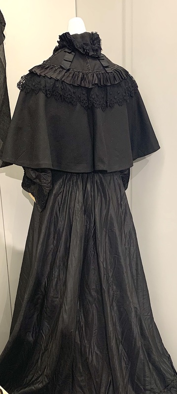 https://www.dropbox.com/s/5tdo7t6majihvsa/Image 20, Dress, Mourning Attire.jpeg