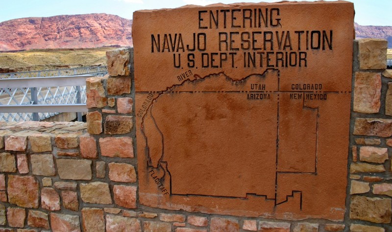 navajo_reservation_sign_travel_native-1226372.jpg!d.jpg